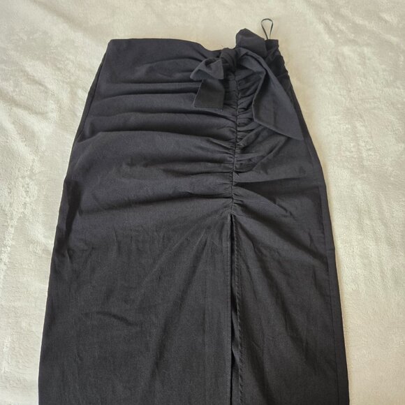 ZARA Black Ruched Midi Skirt with Tie Waist accent & Front Slit size M NWT - Picture 8 of 11